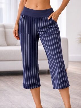 Lululemon Pin Stripe Wide Leg Crop Capri Pant - Purple/White Stripe